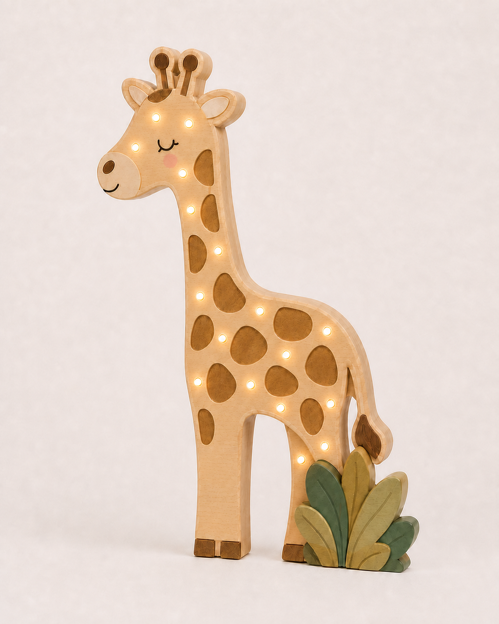 Lampe veilleuse Girafe ORAWOOD en pin massif, allumée