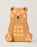 Lampe veilleuse Ours ORAWOOD en pin massif, allumée