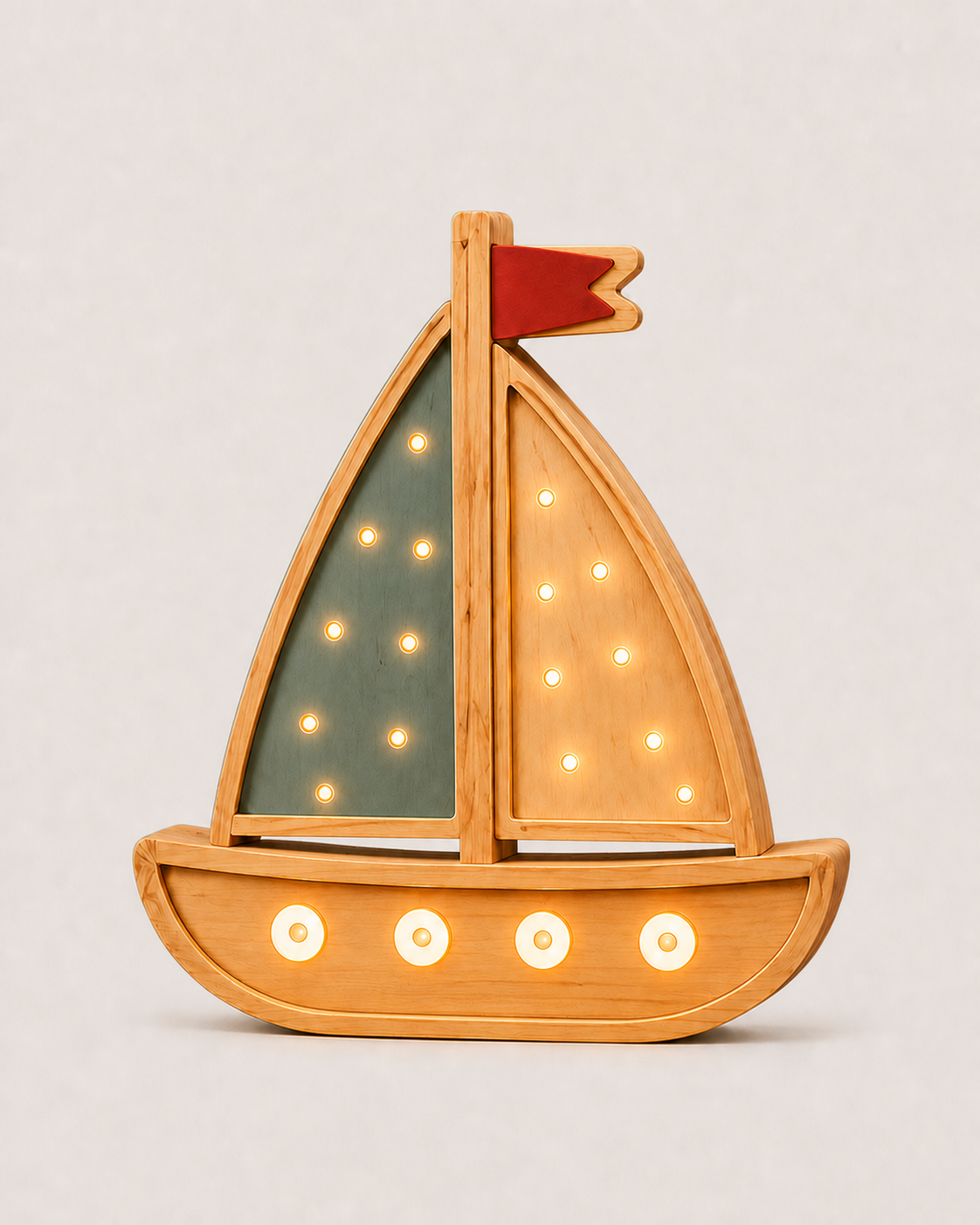 Lampe veilleuse Voilier ORAWOOD en pin massif, allumée