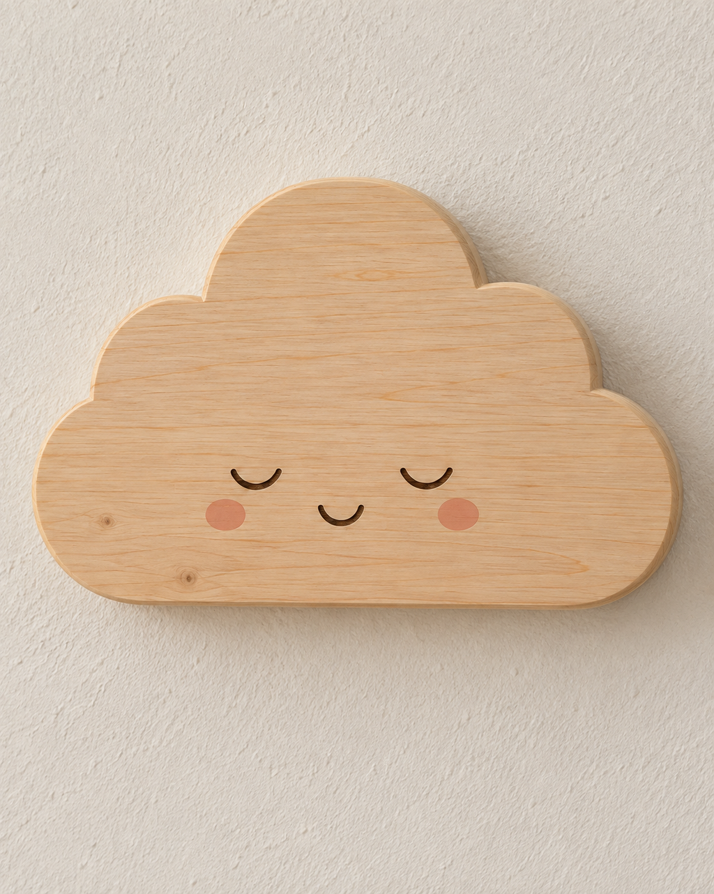 ORAWOOD cloud wall-light 29x19 display detail 2026-09-28 4/5 — Lampe Nuage murale, mise en scène illustrative : Gros plan illustratif du visage et du veinage du pin