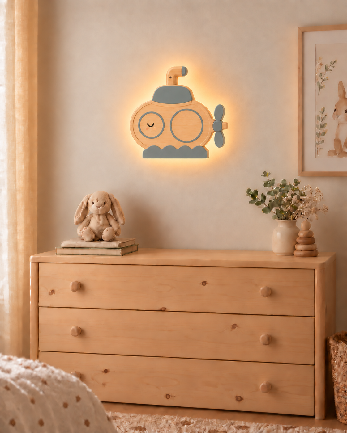 Visualisation illustrative de la lampe Sous-marin murale ORAWOOD avec halo lumineux arrière